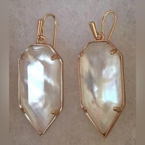 NWOT Kendra Scott Mother of Pearl Rose Gold Palmer Earrings (Rare / Retired)
